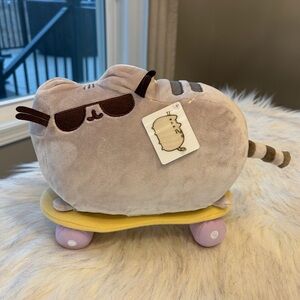 Pusheen NWT 2018 Exclusive Cat on Skateboard 10" Gund Plush HTF